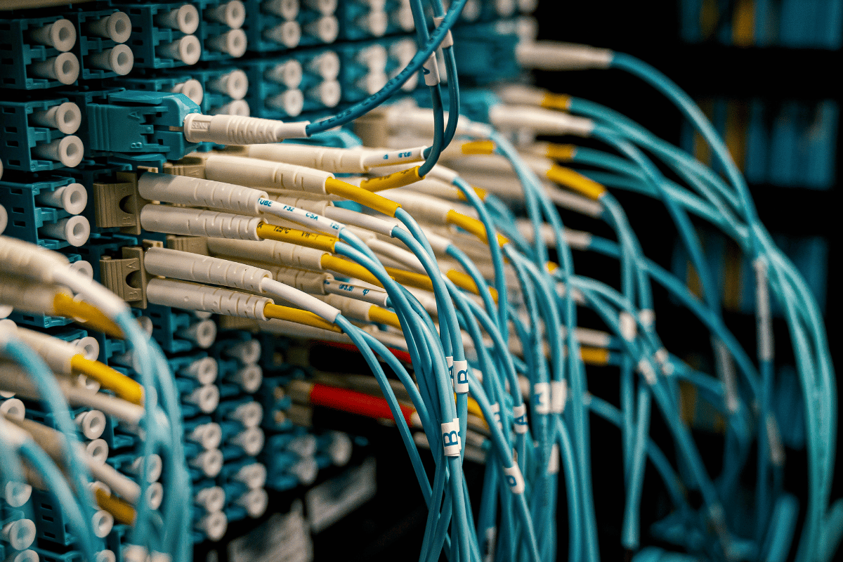 Fibra FWA 5G boom di crescita Fibra FWA 5G boom di crescita